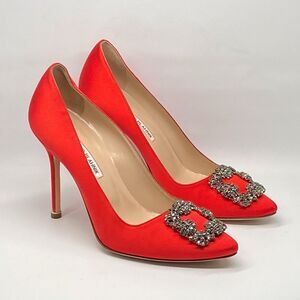 Manolo Blahnik Hangisi 105MM Embellished Satin Pumps size 39.5
